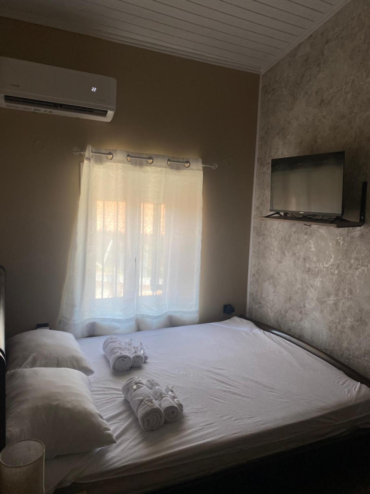 Little Village House Valanio Экстерьер фото